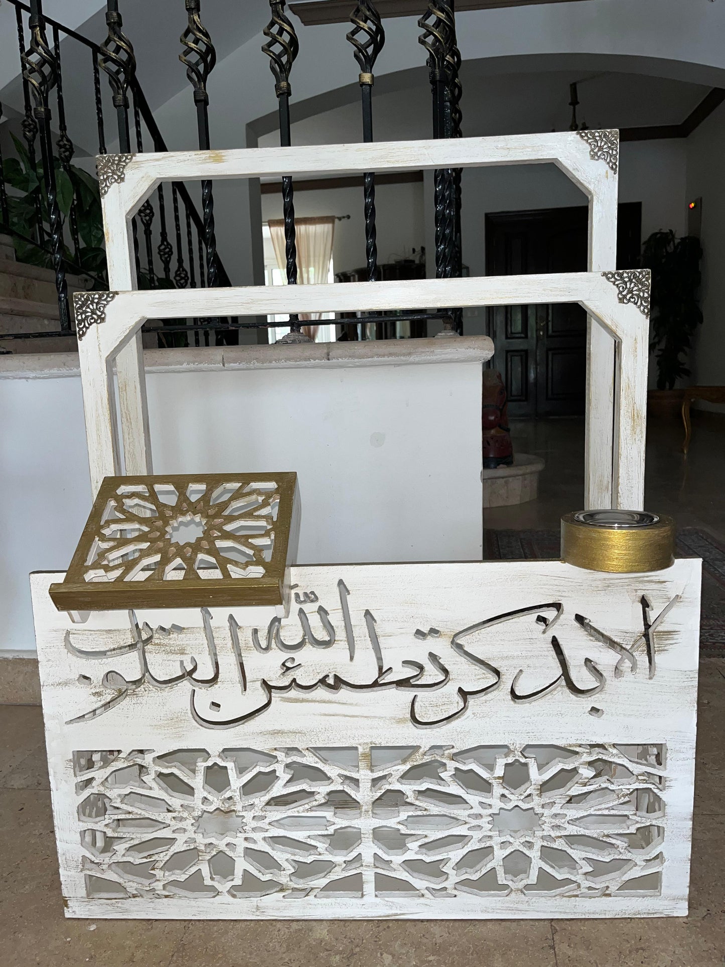 Prayer rug stand