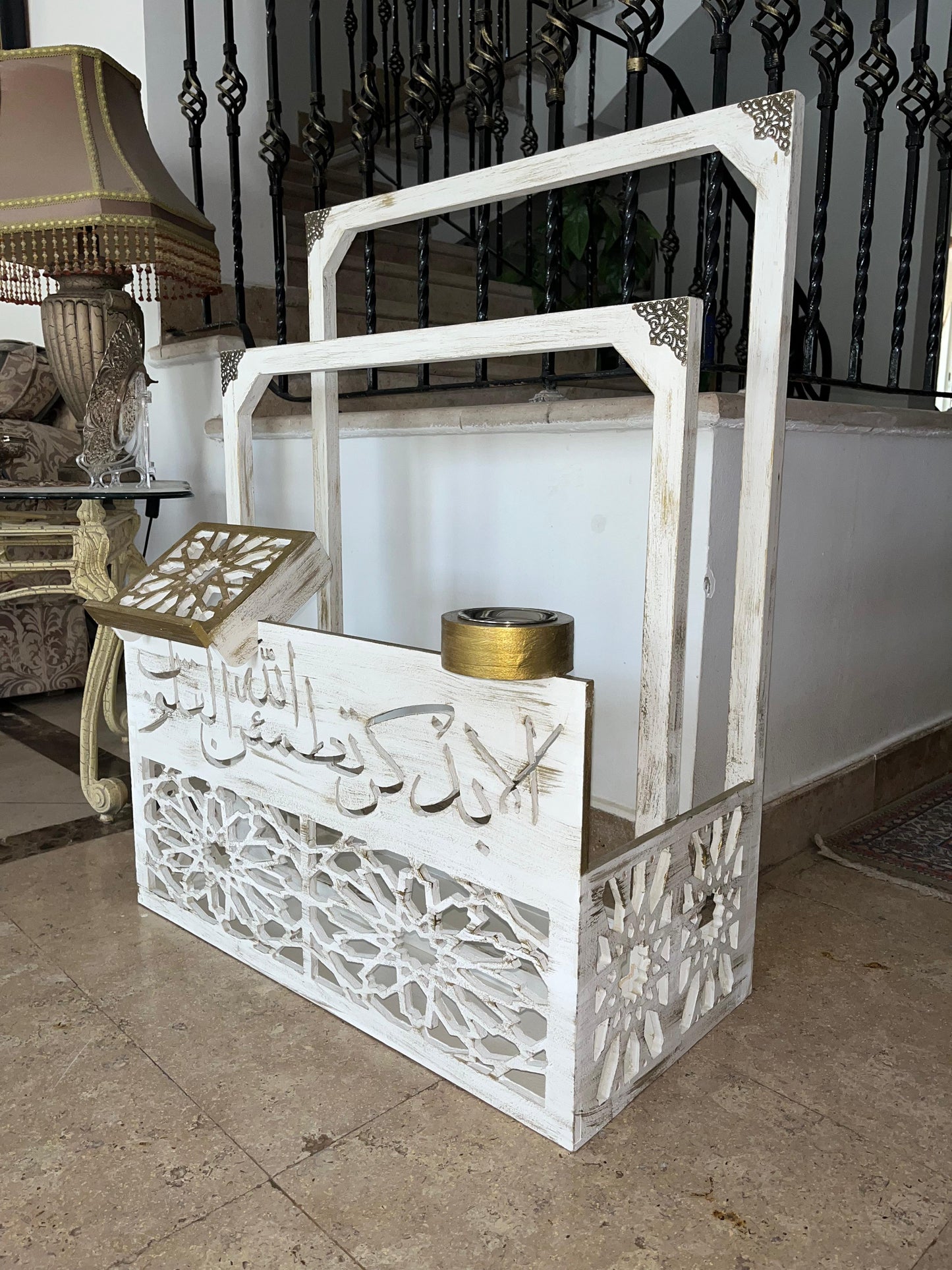 Prayer rug stand